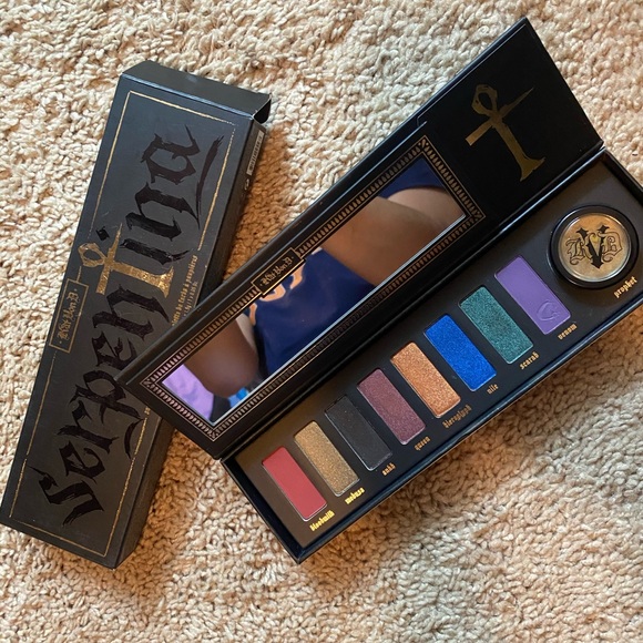 AUTHENTIC KAT VON D SERPENTINA PALLET HARD FIND